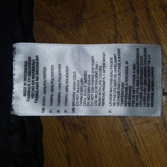 Adidas climate size large black and white shorts - Picture 4 of 5